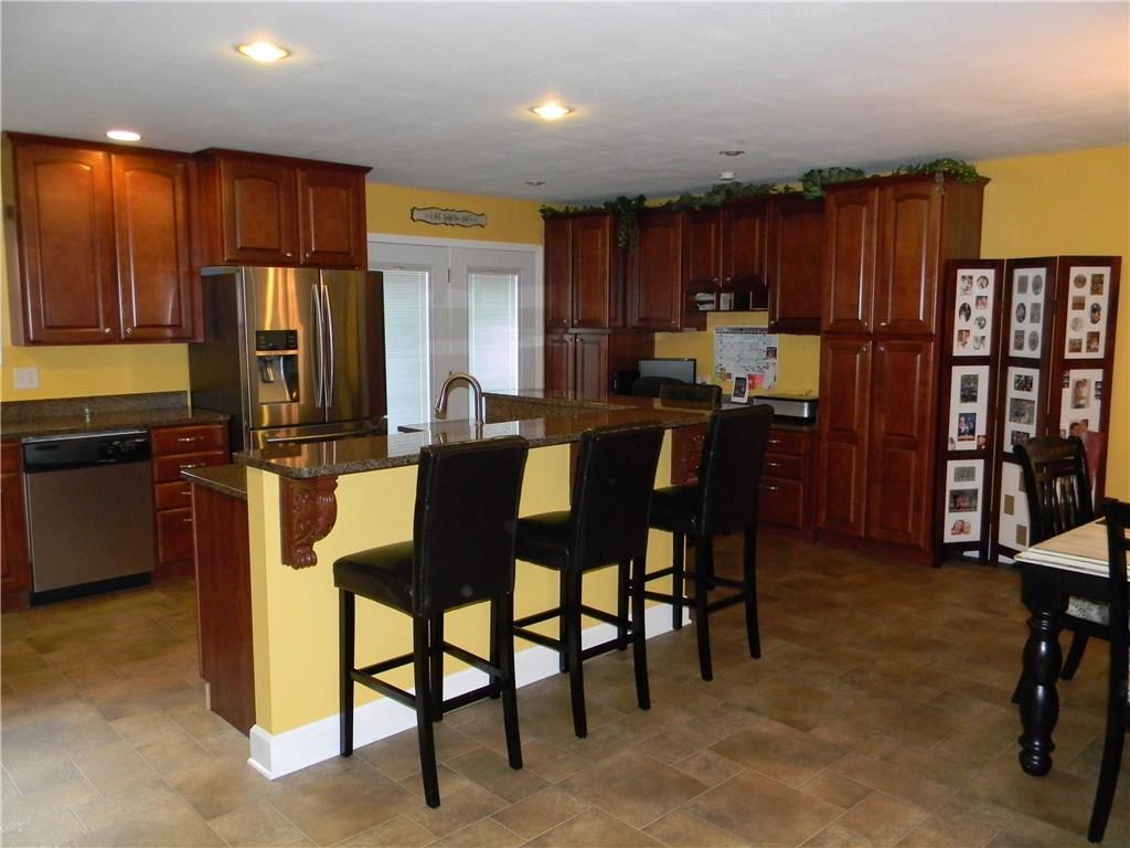 557 Covered Bridge Road Greenwood, IN 46142 - Photo 8 of 16 Gallery Image 8