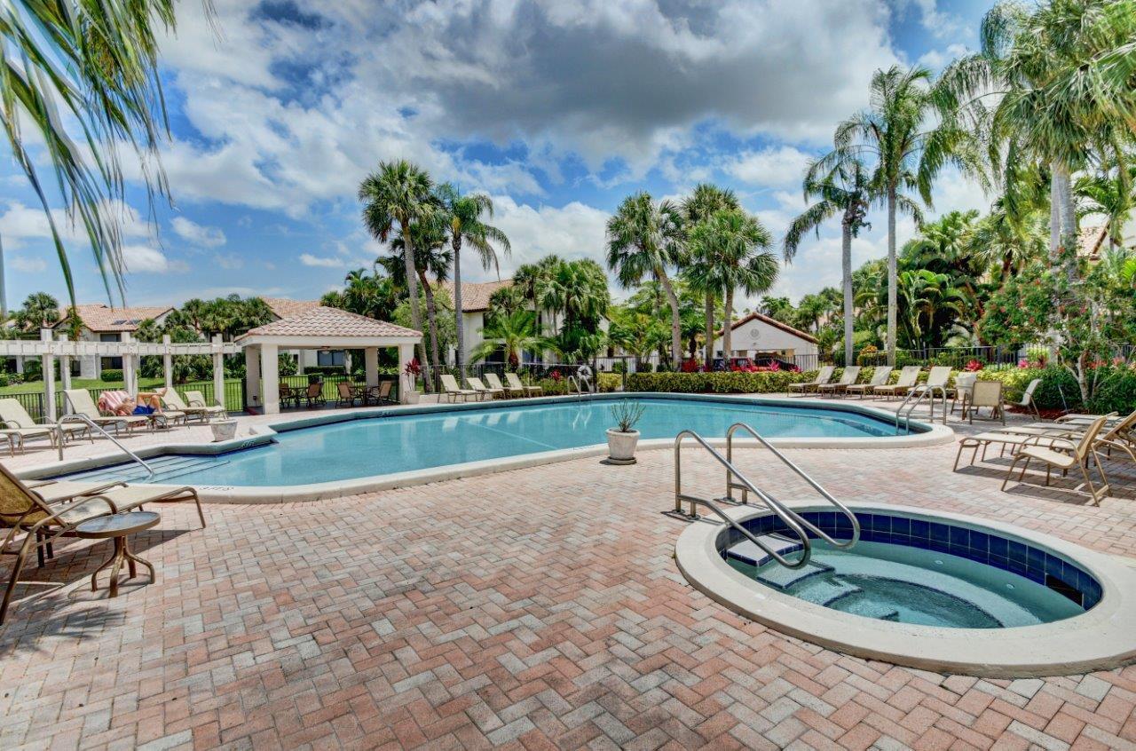 7906 Granada Place, Unit 1203 Boca Raton, FL 33433 - Photo 31 of 38 Pool