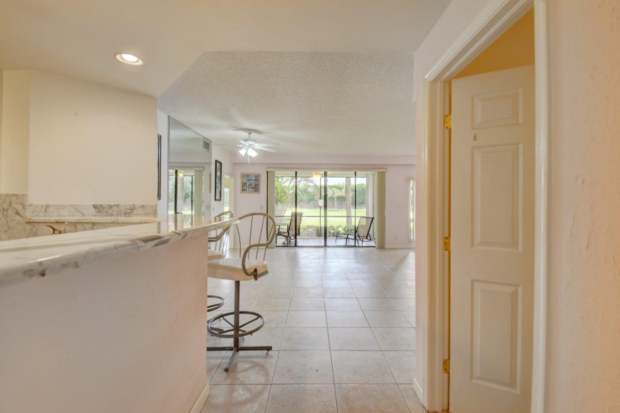 7906 Granada Place, Unit 1203 Boca Raton, FL 33433 - Photo 9 of 38 Foyer