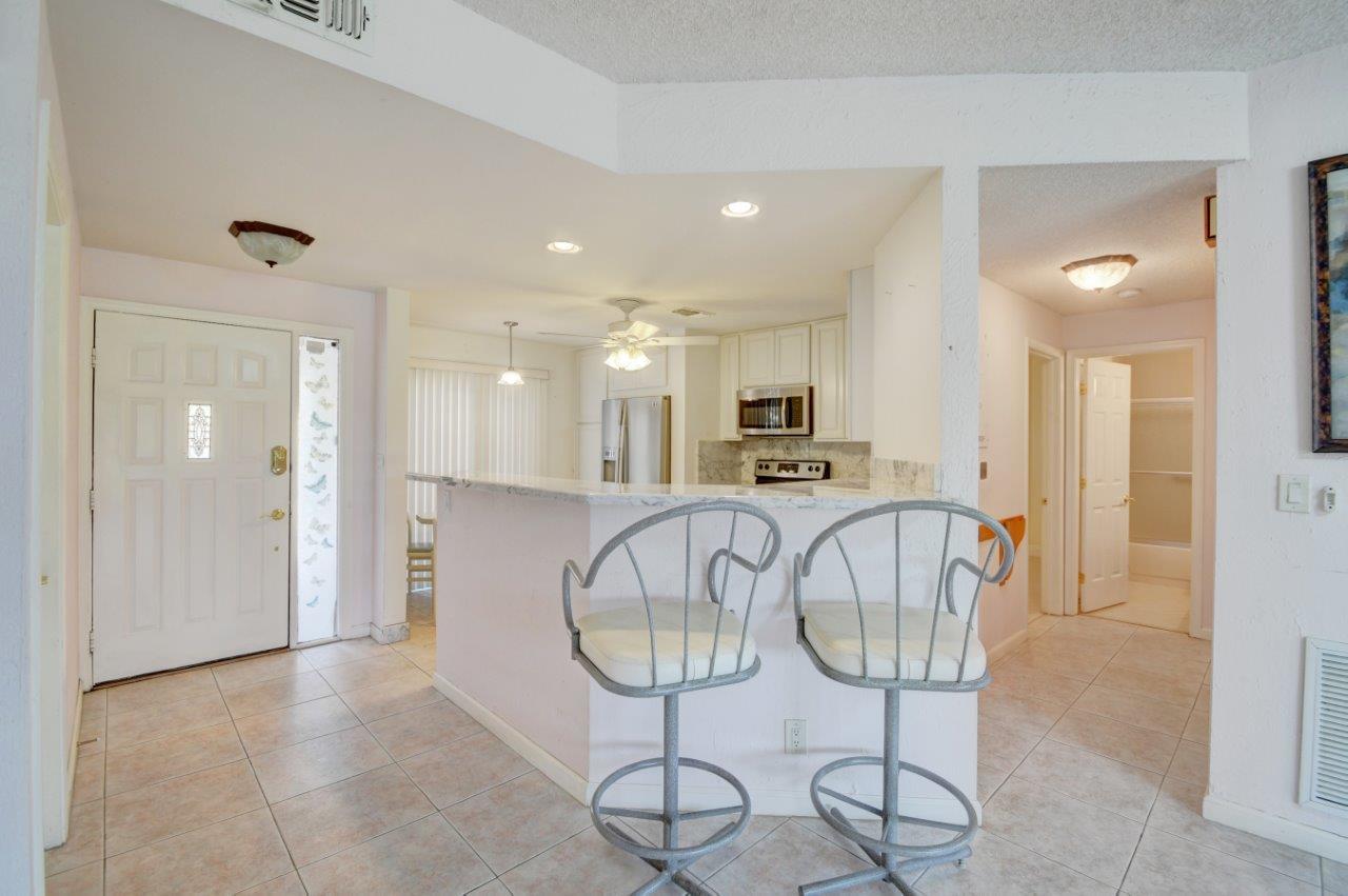 7906 Granada Place, Unit 1203 Boca Raton, FL 33433 - Photo 10 of 38 Kitchen