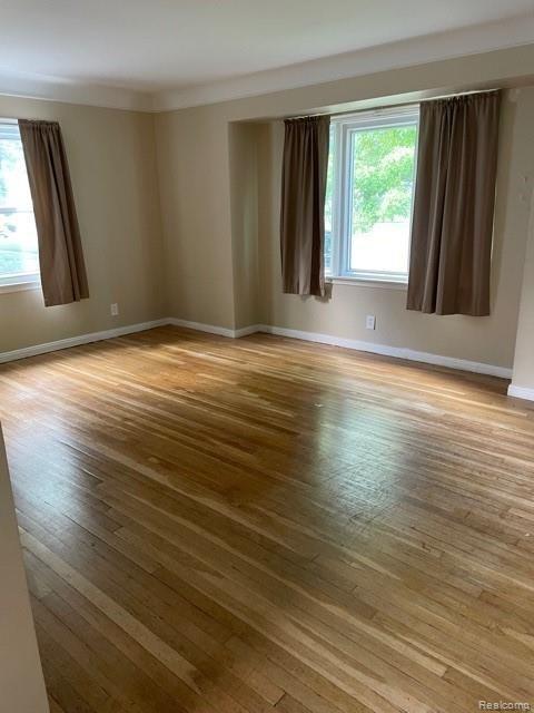 25256 Hayes Road Roseville, MI 48066 - Photo 8 of 18