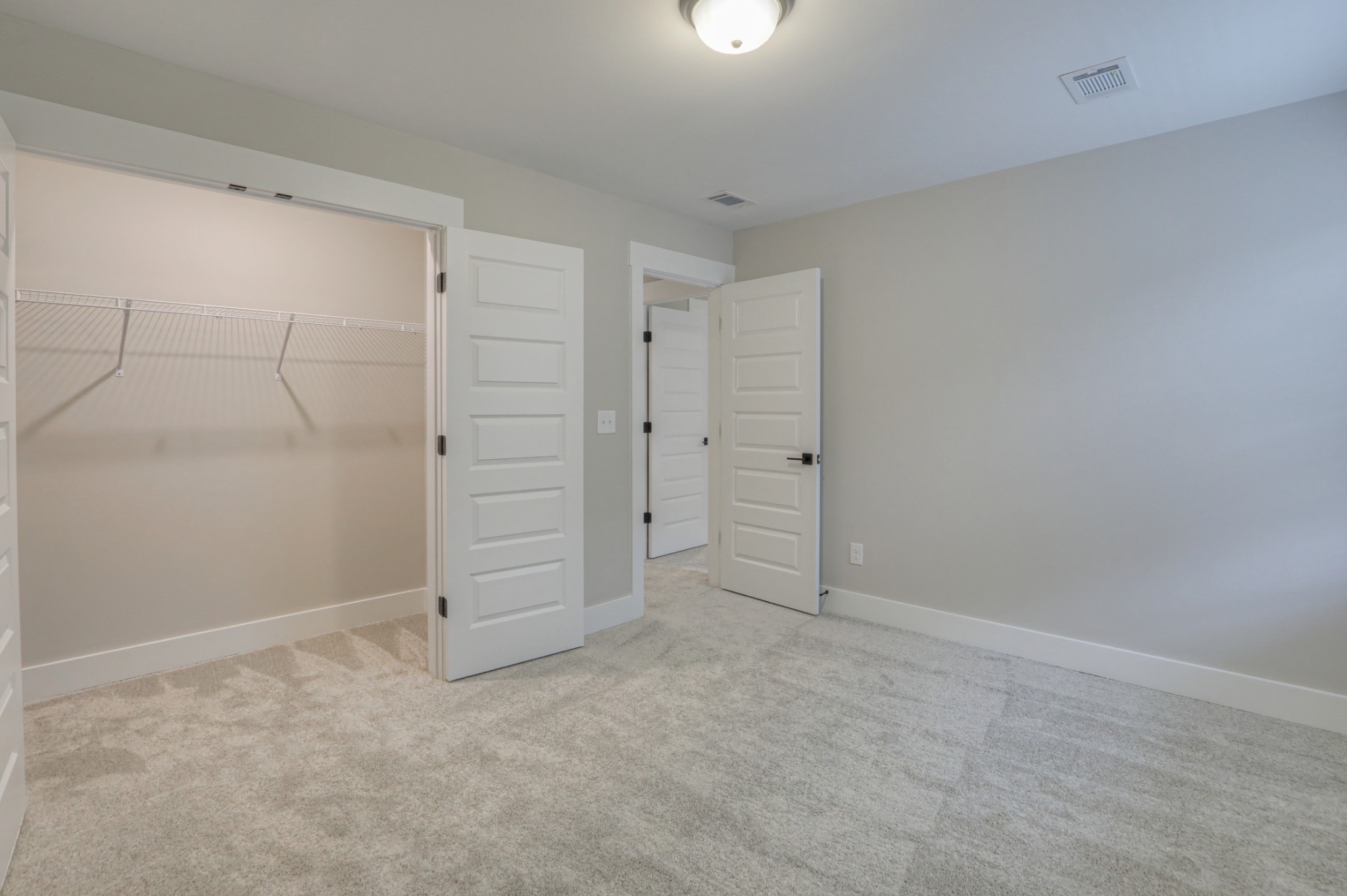 724 Castle Road Mount Juliet, TN 37122 - Photo 38 of 52 an empty room with closet area