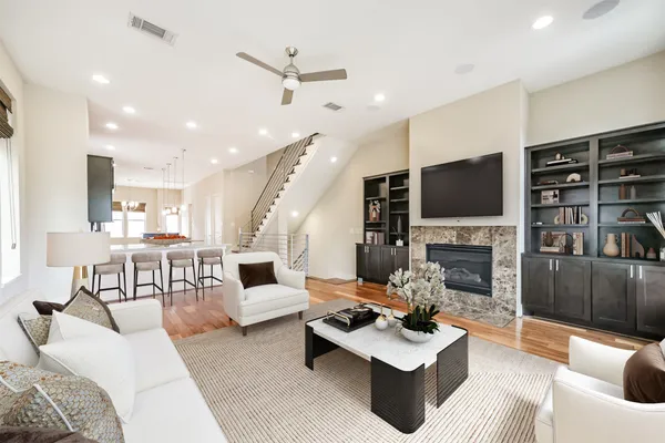 $6,500 | 5425 A Hidalgo Street, Houston, TX 77056