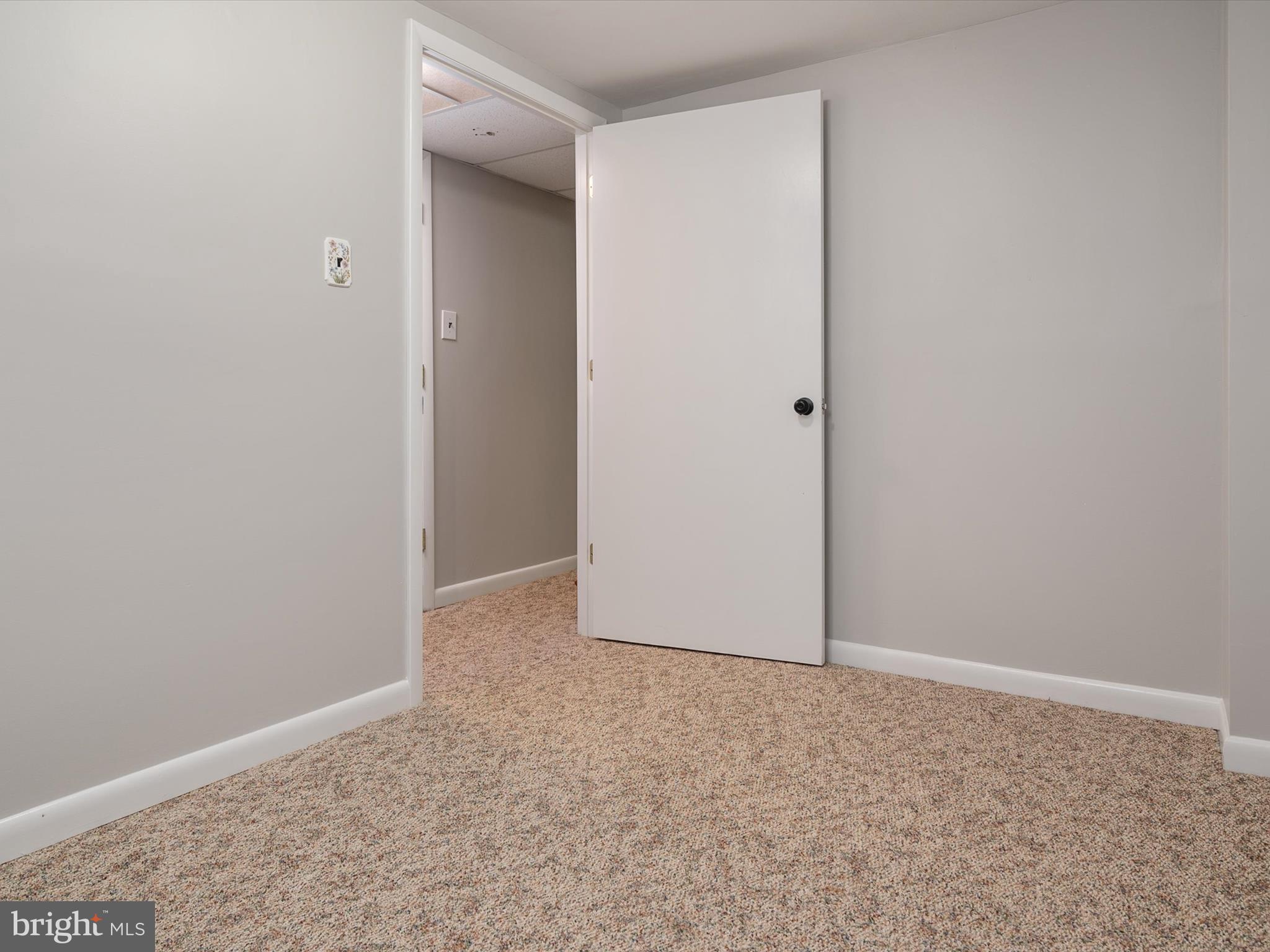 411 Crosby Road Catonsville, MD 21228 - Photo 28 of 33