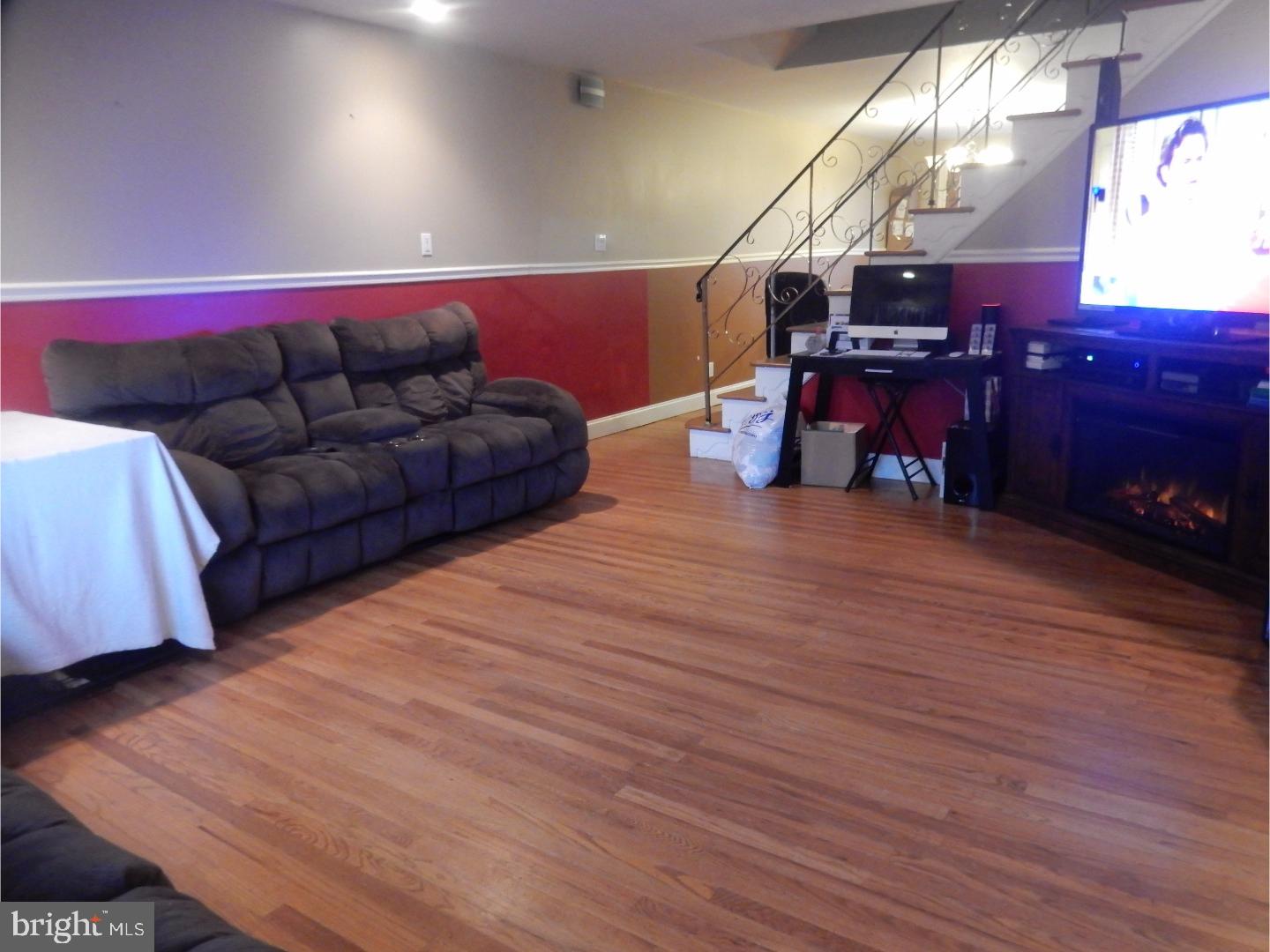 3826 Salina Road Philadelphia, PA 19154 - Photo 3 of 12 Gallery Image 3