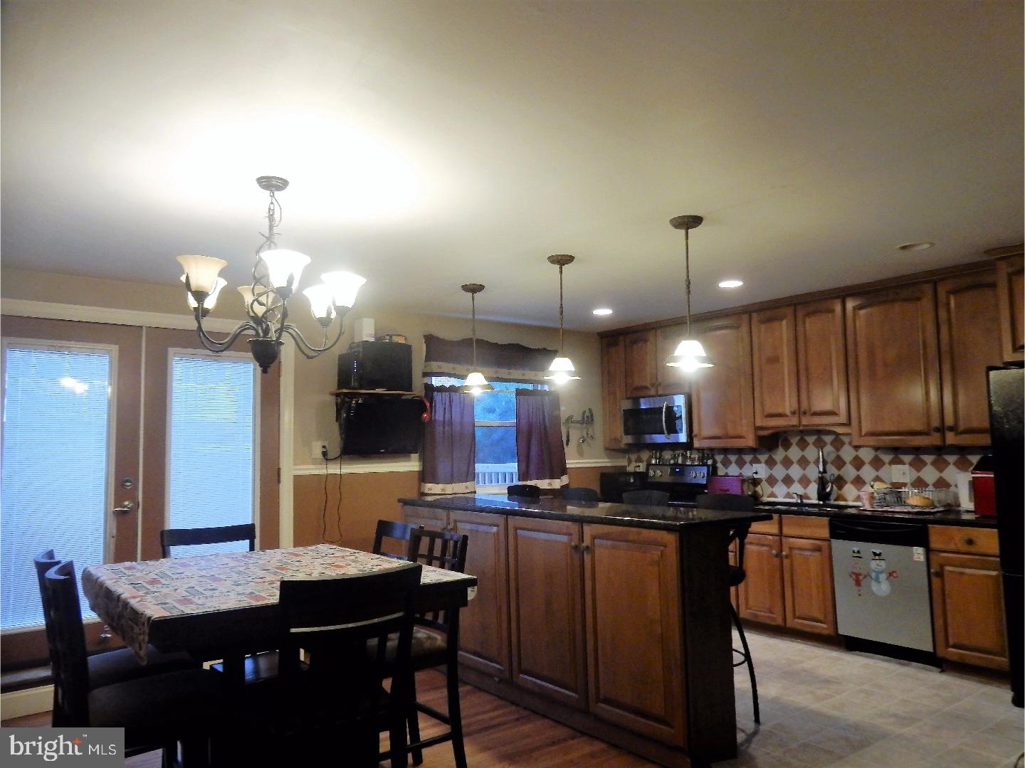 3826 Salina Road Philadelphia, PA 19154 - Photo 4 of 12 Gallery Image 4