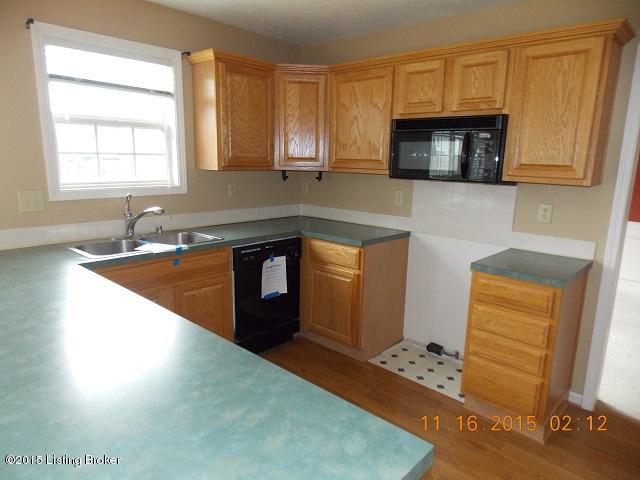 8300 Adams Run Road Louisville, KY 40228 - Photo 5 of 13 Kitchen