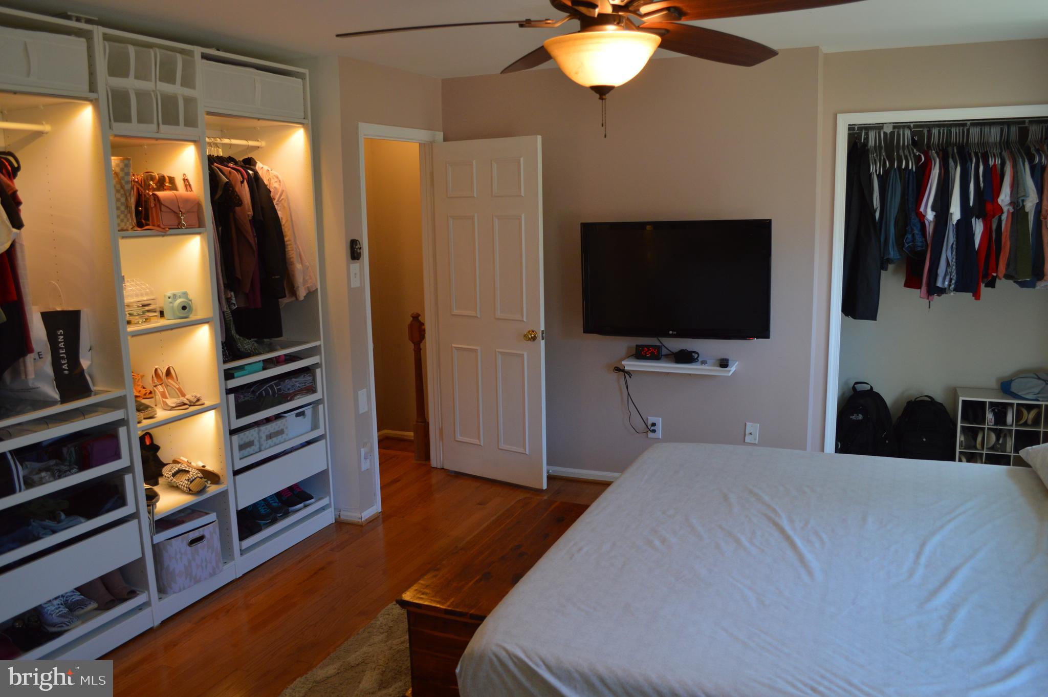 6223 Rathlin Drive Springfield, VA 22152 - Photo 11 of 25 Master Bedroom
