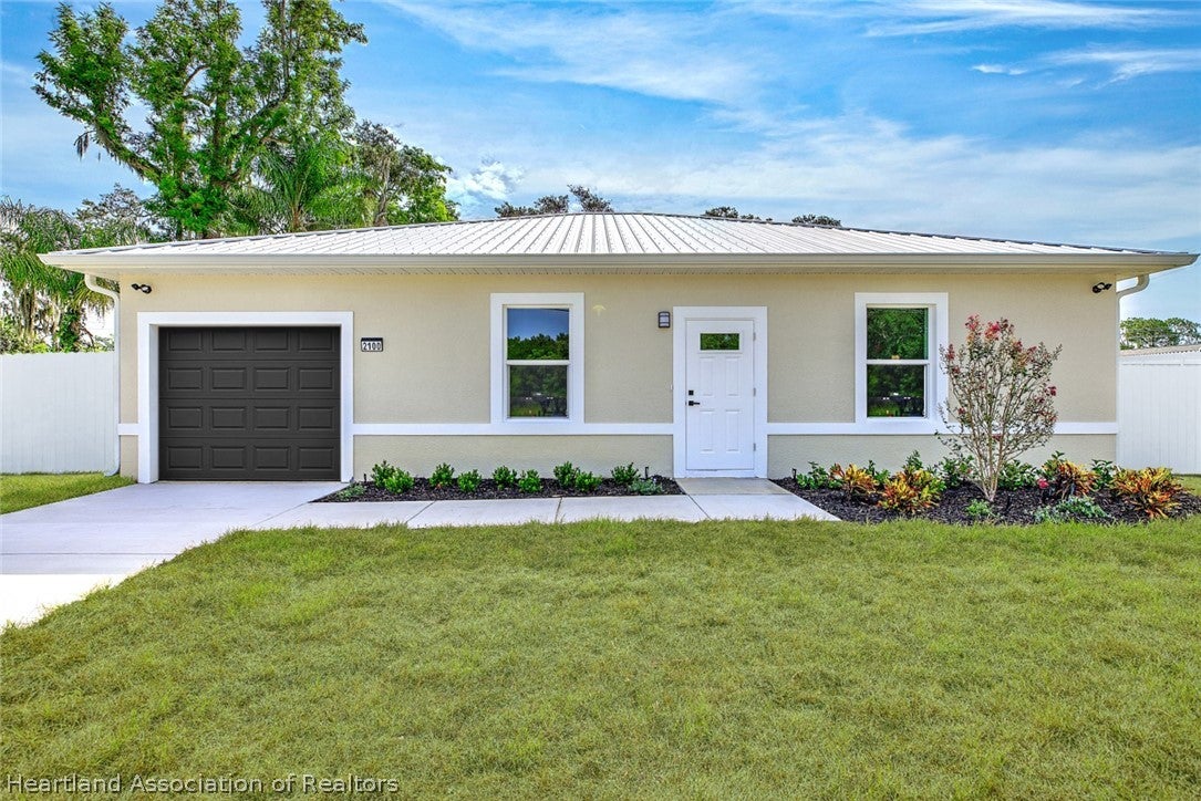 2100 Cleveland Road Sebring, FL 33870 - Photo 2 of 39 Gallery Image 2