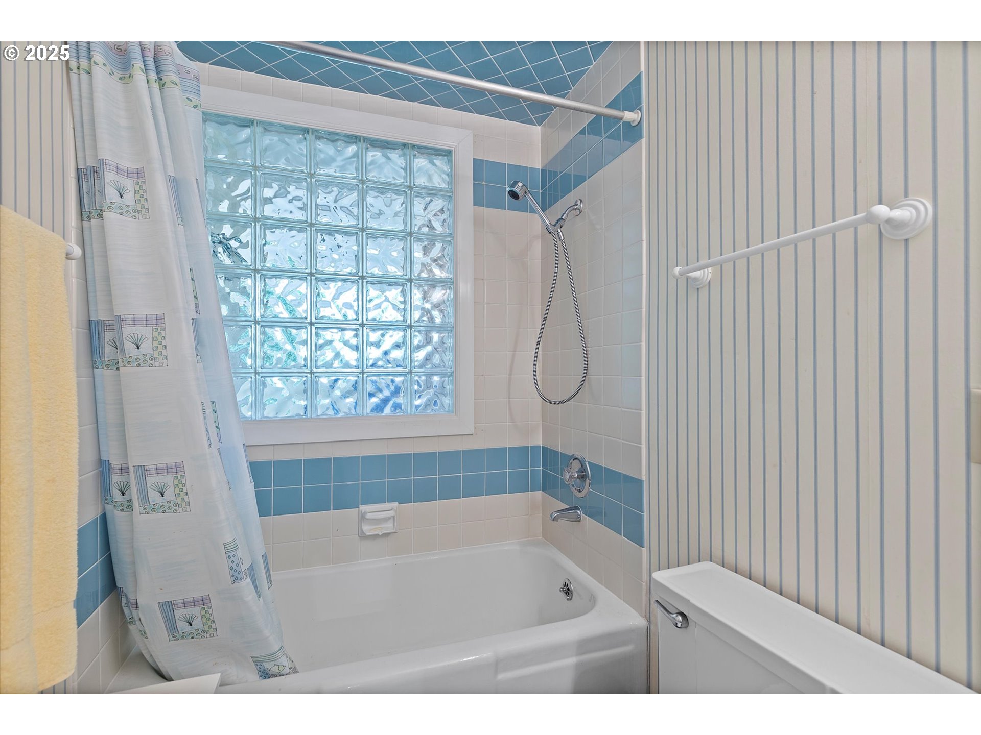 1757 Southwest Prospect Drive Portland, OR 97201 - Photo 30 of 48 a bathroom with a bath tub and a shower