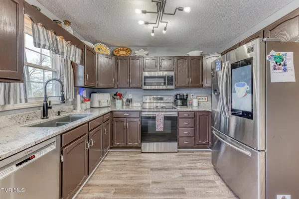 $475,000 | 198 Dean Archer Road, Jonesborough, TN 37659