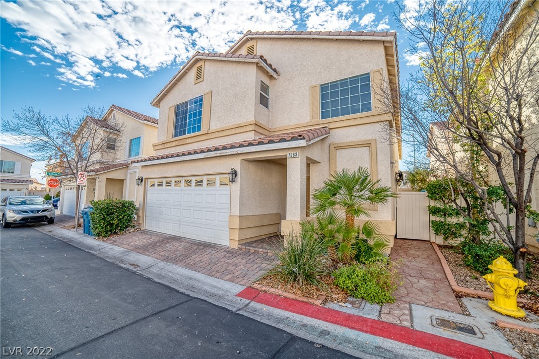7263 Plantanus Road Las Vegas, NV 89113 - Photo 3 of 15