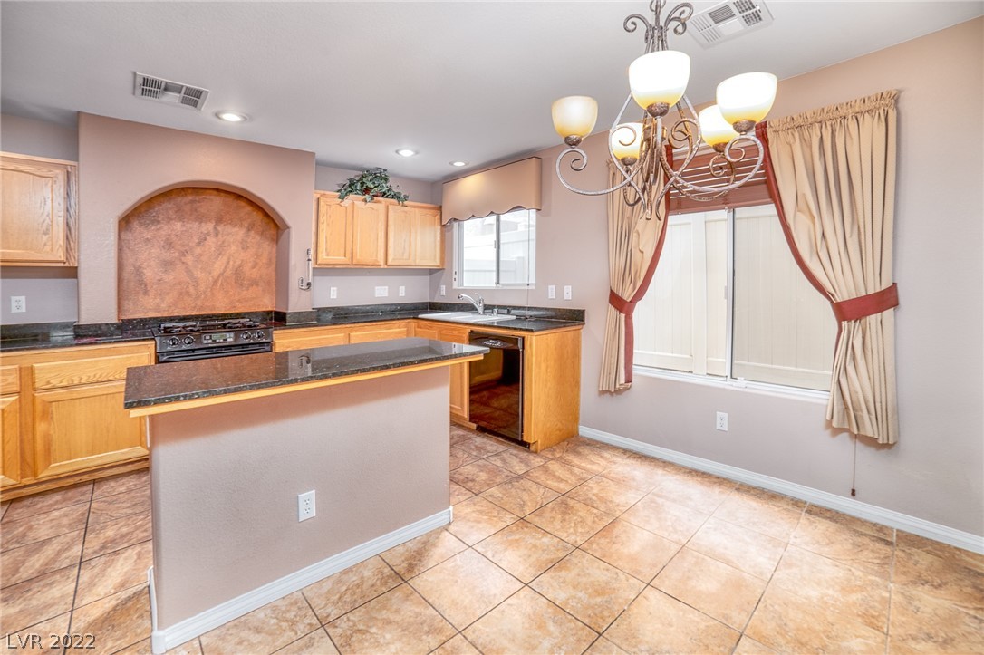 7263 Plantanus Road Las Vegas, NV 89113 - Photo 7 of 15