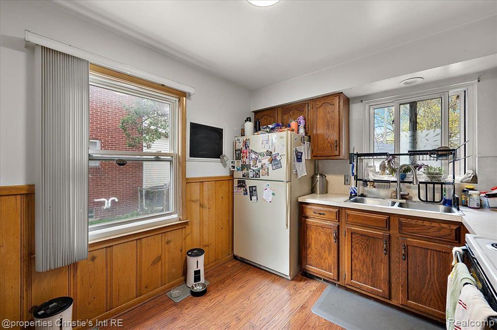 2180 Vernier Road Grosse Pointe, MI 48236 - Photo 8 of 24
