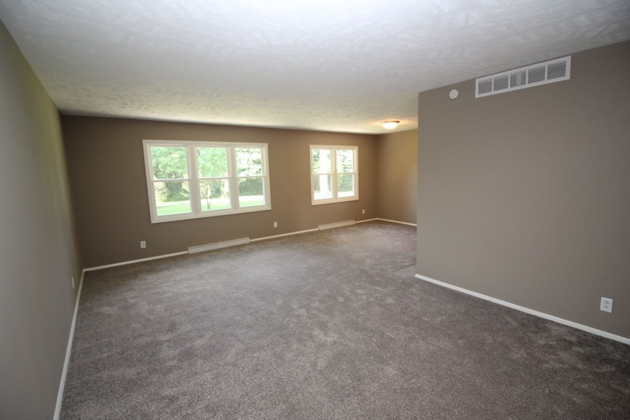 2076 East Sycamore Drive Rochester, IN 46975 - Photo 8 of 19