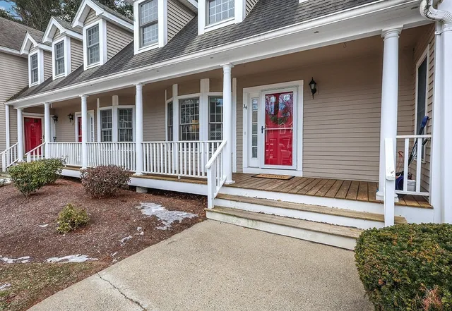 $409,999 | 34 Bellwood Circle, Unit 34, Bellingham, MA 02019