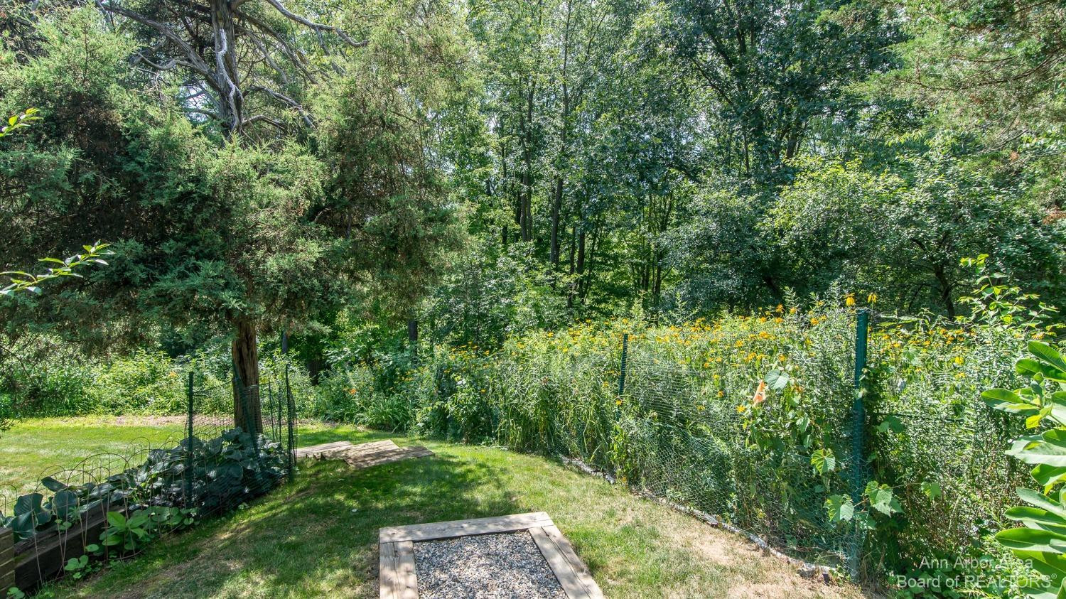 5480 Conway Road Chelsea, MI 48118 - Photo 11 of 98 Photo 11