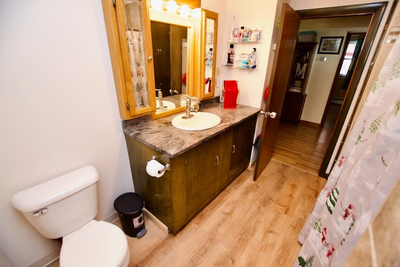 250 Taplin Road Barre Town, VT 05641 - Photo 4 of 35