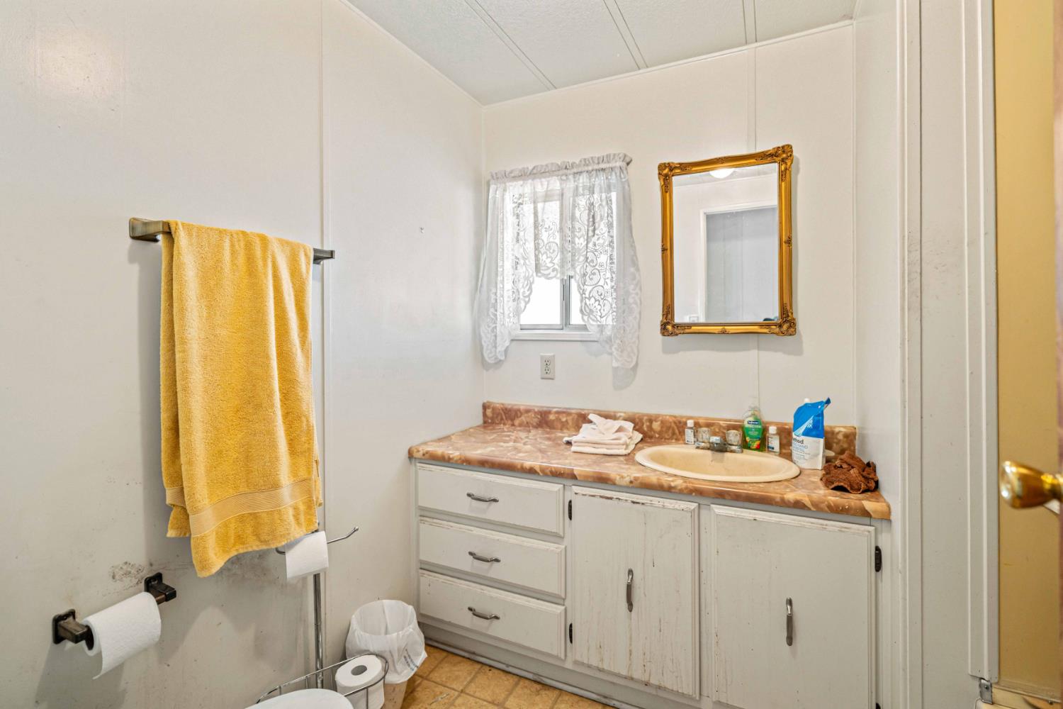 1400 North Tully Road, Unit 114 Turlock, CA 95380 - Photo 7 of 23