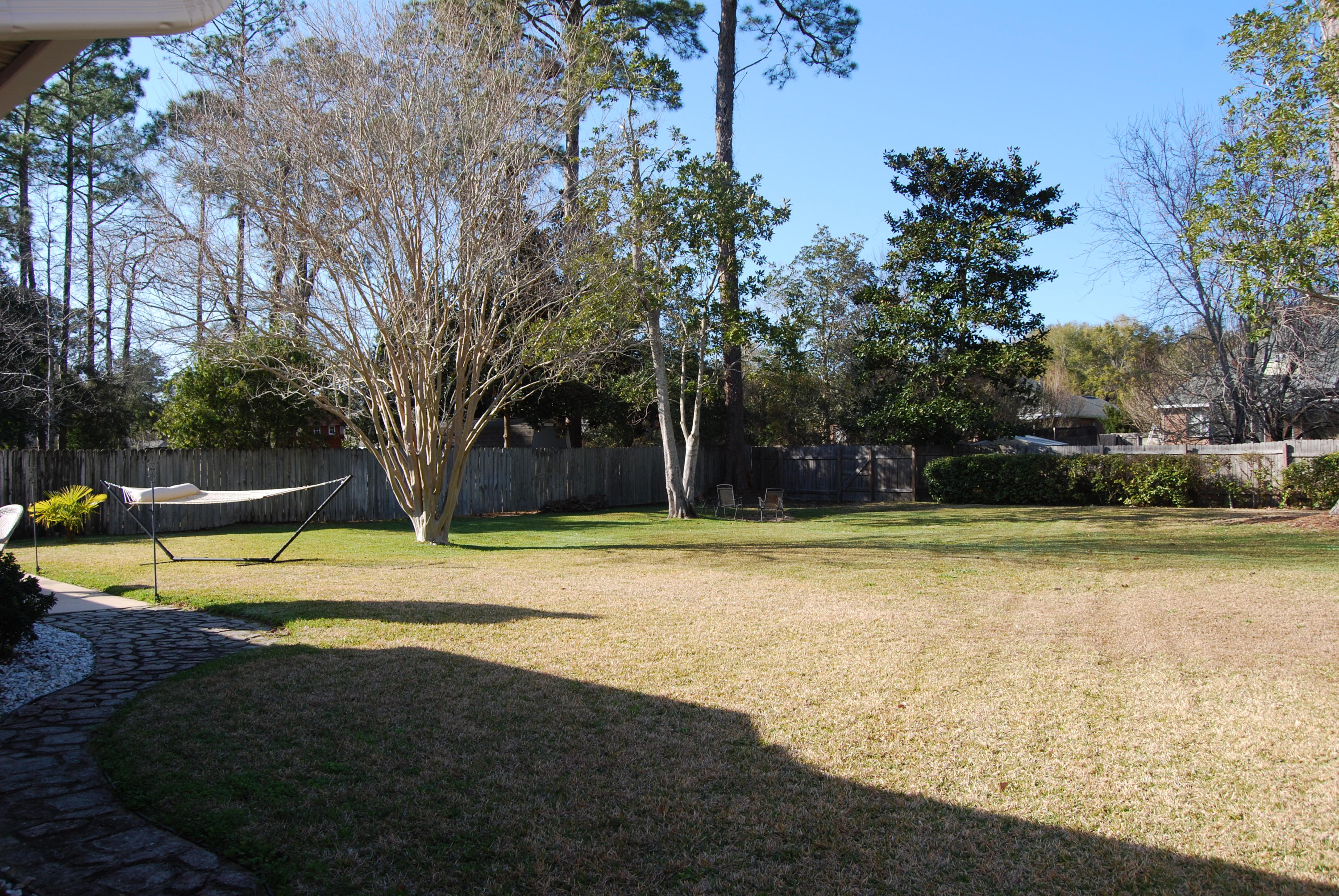 4455 Kingslynn Road Niceville, FL 32578 - Photo 29 of 36 a view of outdoor space yard and swimming pool