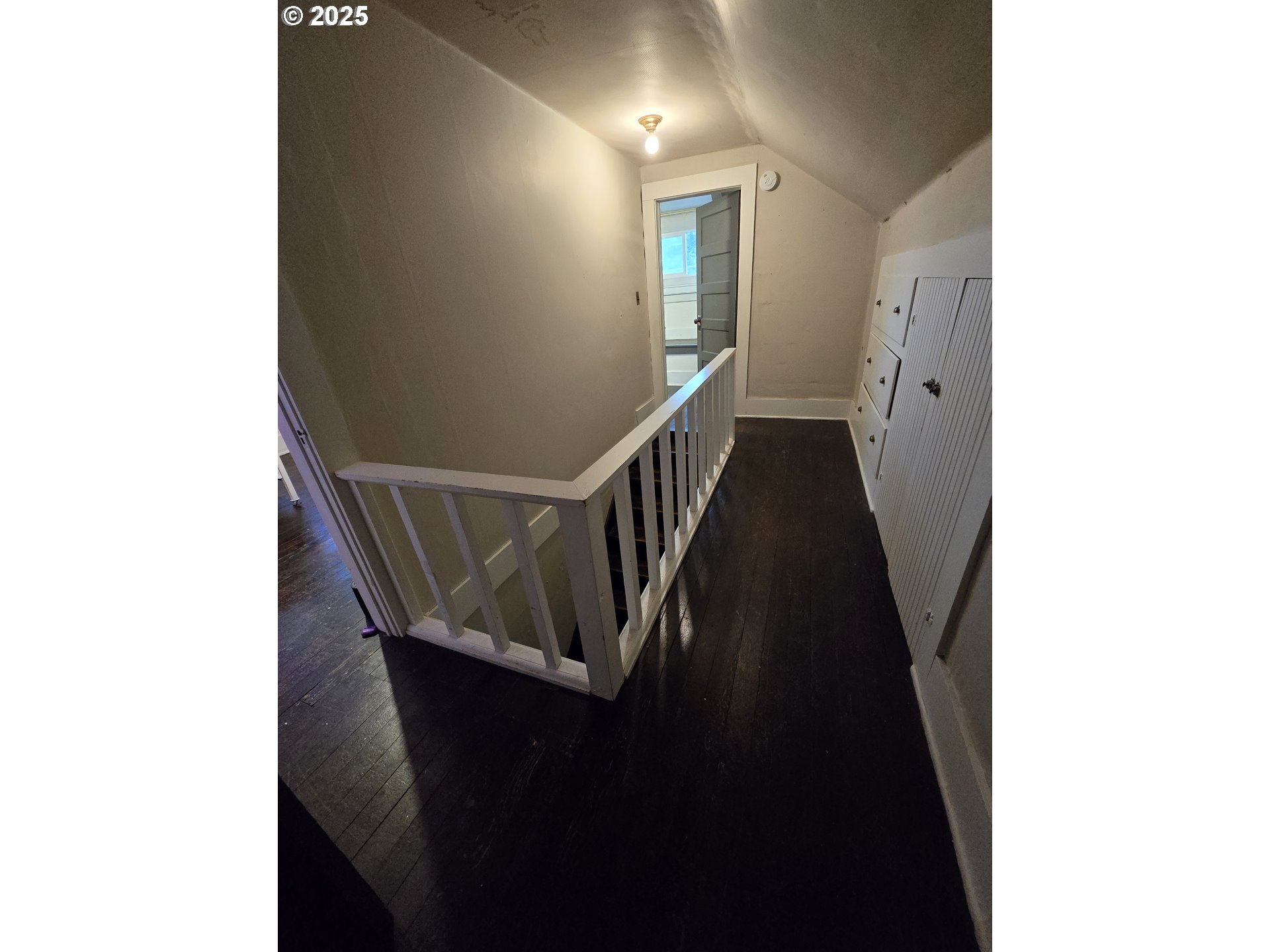 515 West Main Street Enterprise, OR 97828 - Photo 19 of 22 a view of entryway