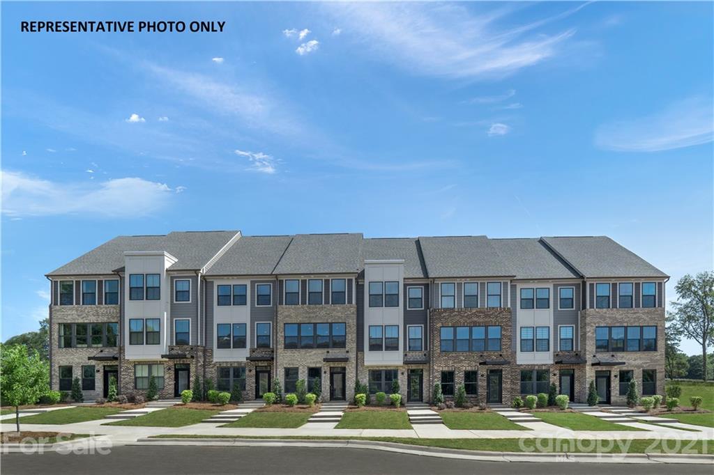 562 Billingsley Road, Unit 1012D Charlotte, NC 28211 - Photo 1 of 19 Gallery Image 1