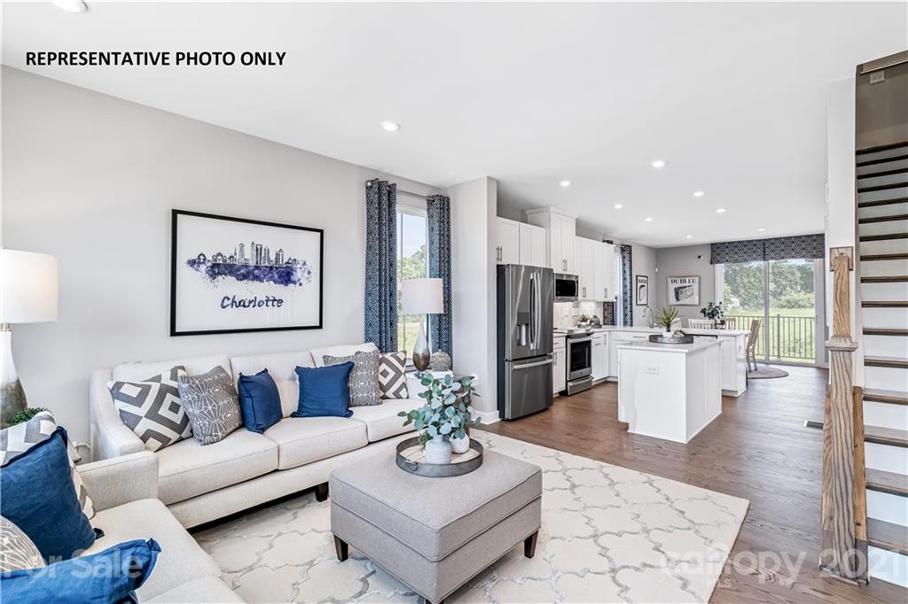 562 Billingsley Road, Unit 1012D Charlotte, NC 28211 - Photo 5 of 19 Gallery Image 5