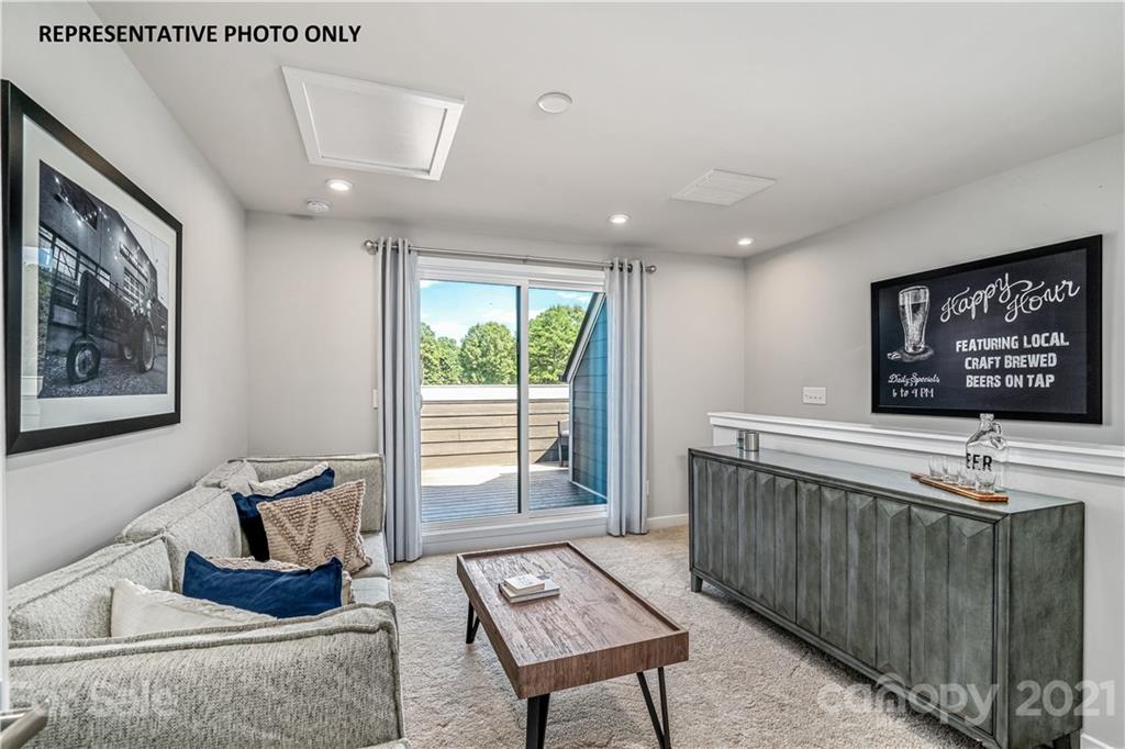 562 Billingsley Road, Unit 1012D Charlotte, NC 28211 - Photo 9 of 19 Gallery Image 9