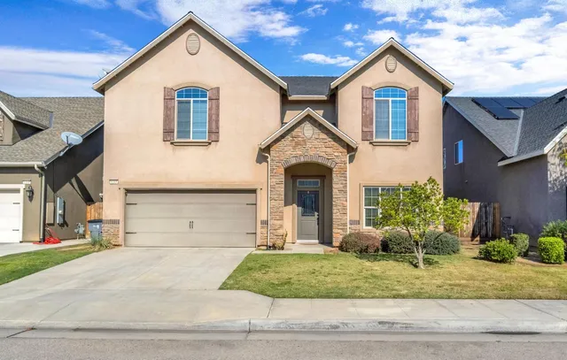 $550,000 | 6165 East Farrin Avenue, Fresno, CA 93727