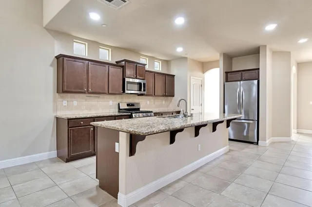 $550,000 | 6165 East Farrin Avenue, Fresno, CA 93727