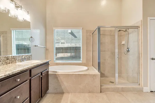 $550,000 | 6165 East Farrin Avenue, Fresno, CA 93727