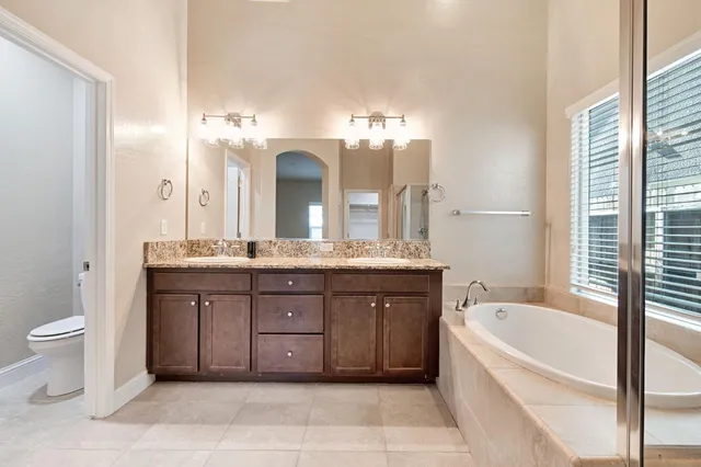 $550,000 | 6165 East Farrin Avenue, Fresno, CA 93727