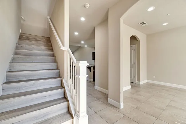 $550,000 | 6165 East Farrin Avenue, Fresno, CA 93727