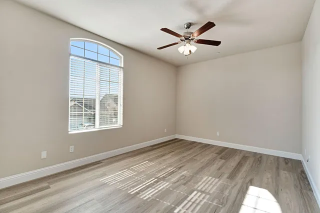 $550,000 | 6165 East Farrin Avenue, Fresno, CA 93727