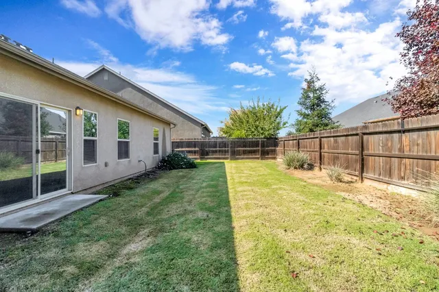 $550,000 | 6165 East Farrin Avenue, Fresno, CA 93727