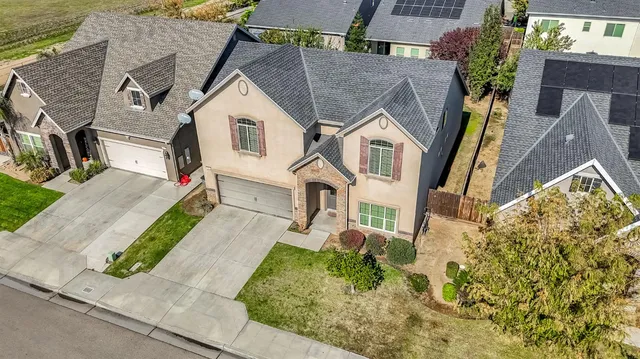 $550,000 | 6165 East Farrin Avenue, Fresno, CA 93727