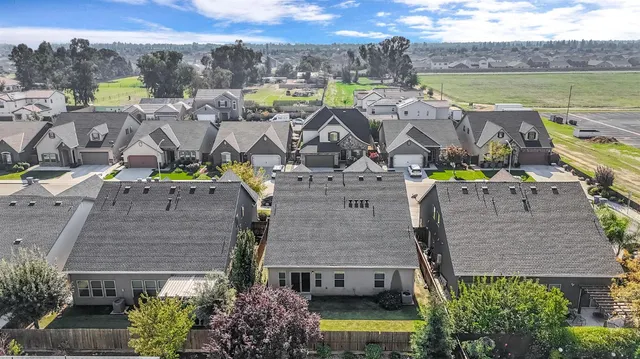 $550,000 | 6165 East Farrin Avenue, Fresno, CA 93727