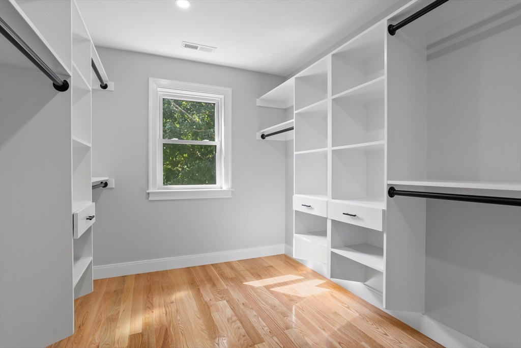 1 Walsh Road Bedford, MA 01730 - Photo 20 of 42 Gallery Image 20