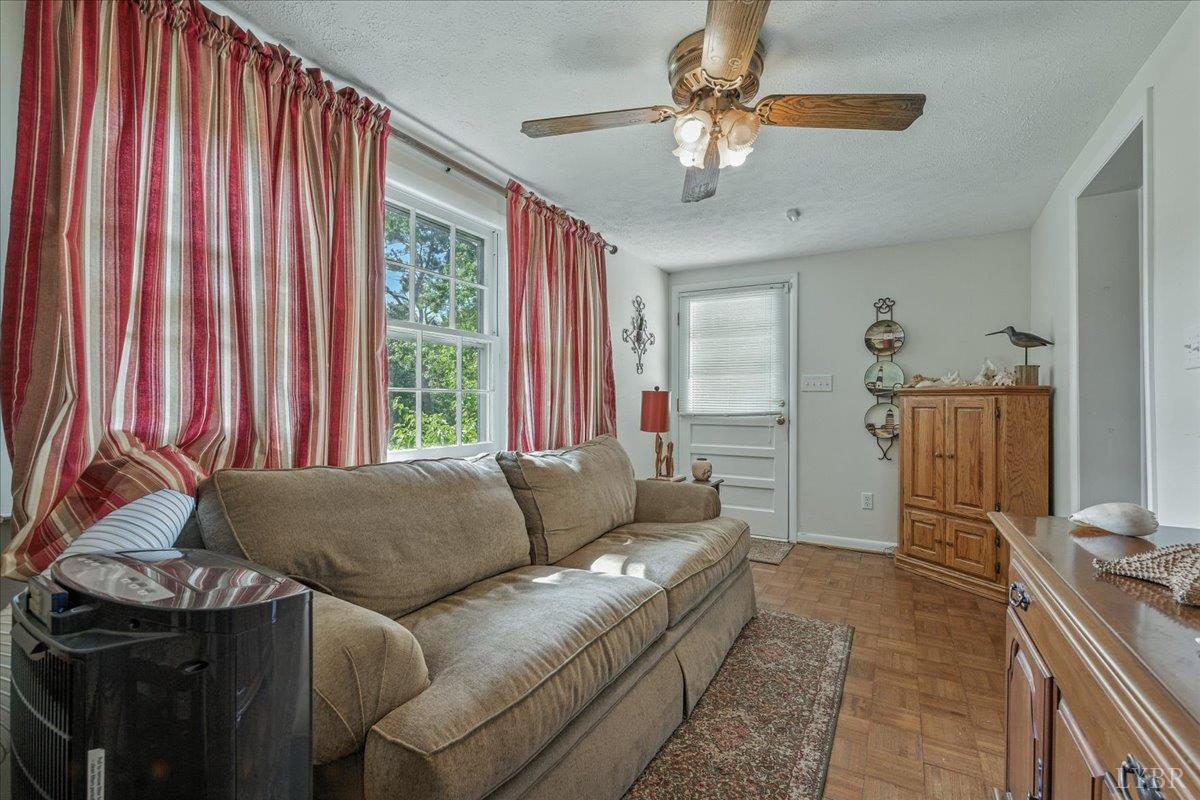134 Old Wiggington Road Lynchburg, VA 24501 - Photo 18 of 64 Gallery Image 18