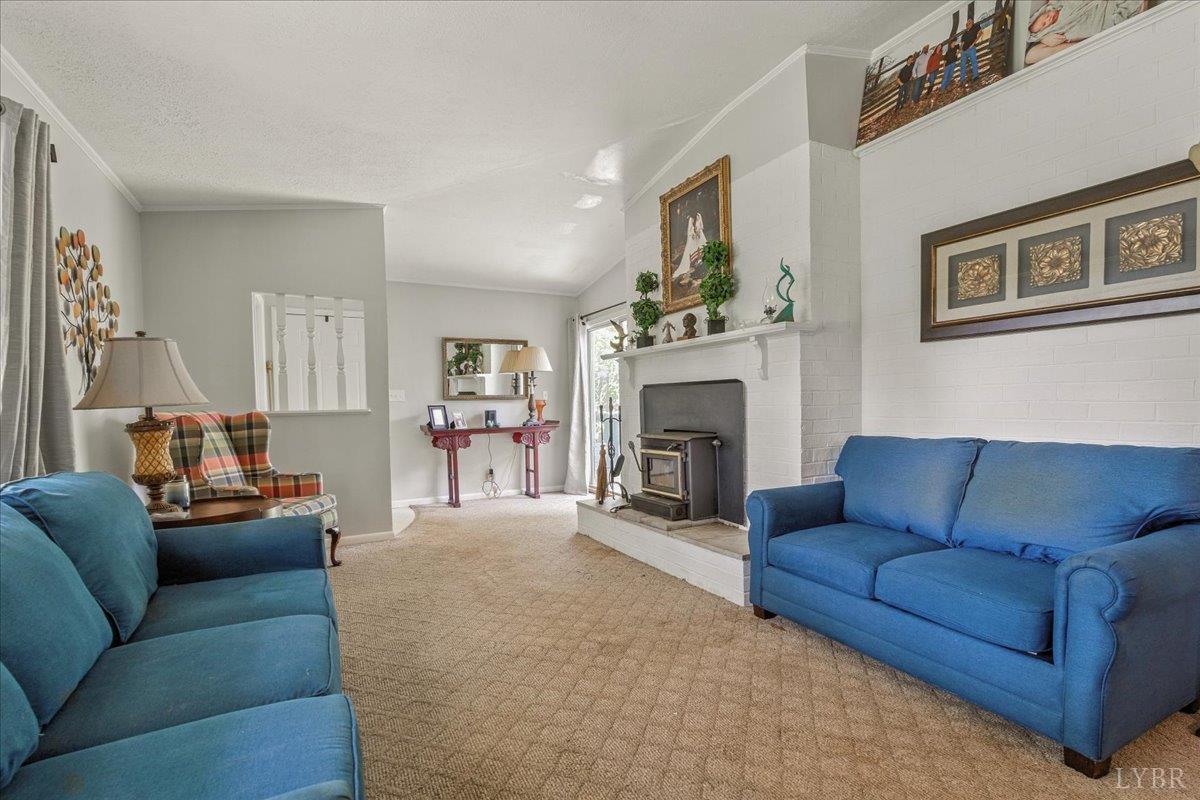 134 Old Wiggington Road Lynchburg, VA 24501 - Photo 7 of 64 Gallery Image 7