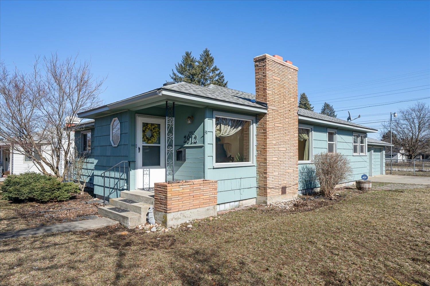 2912 North Maple Road Spokane, WA 99206 - Photo 1 of 33