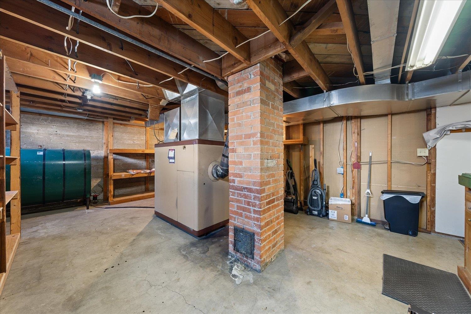 2912 North Maple Road Spokane, WA 99206 - Photo 19 of 33