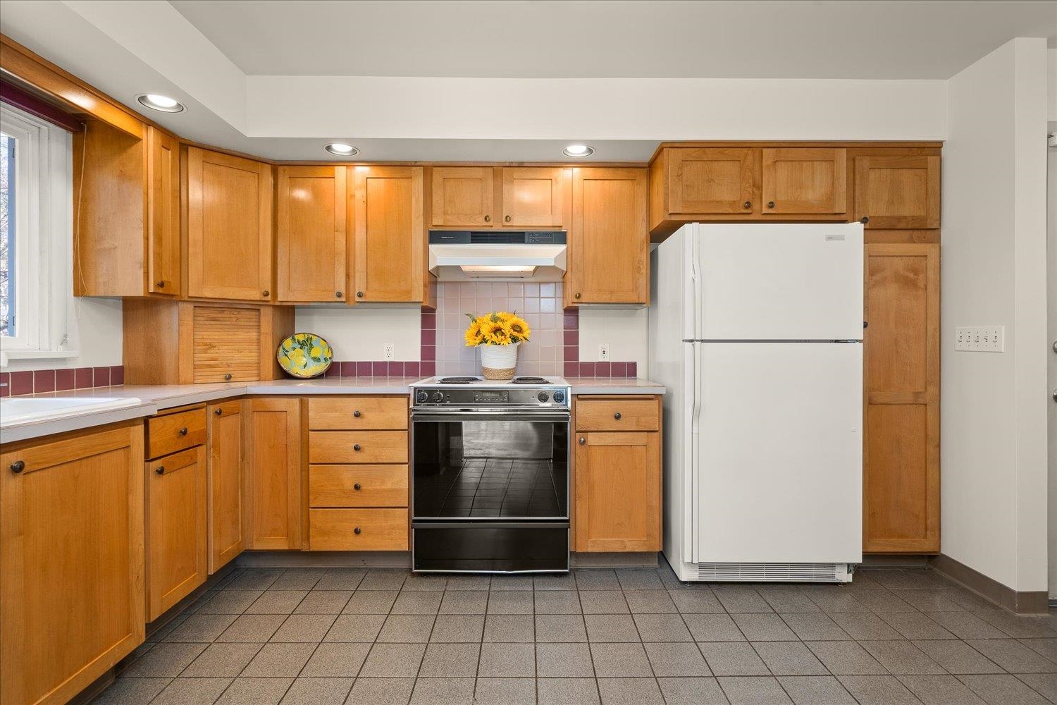 2912 North Maple Road Spokane, WA 99206 - Photo 8 of 33