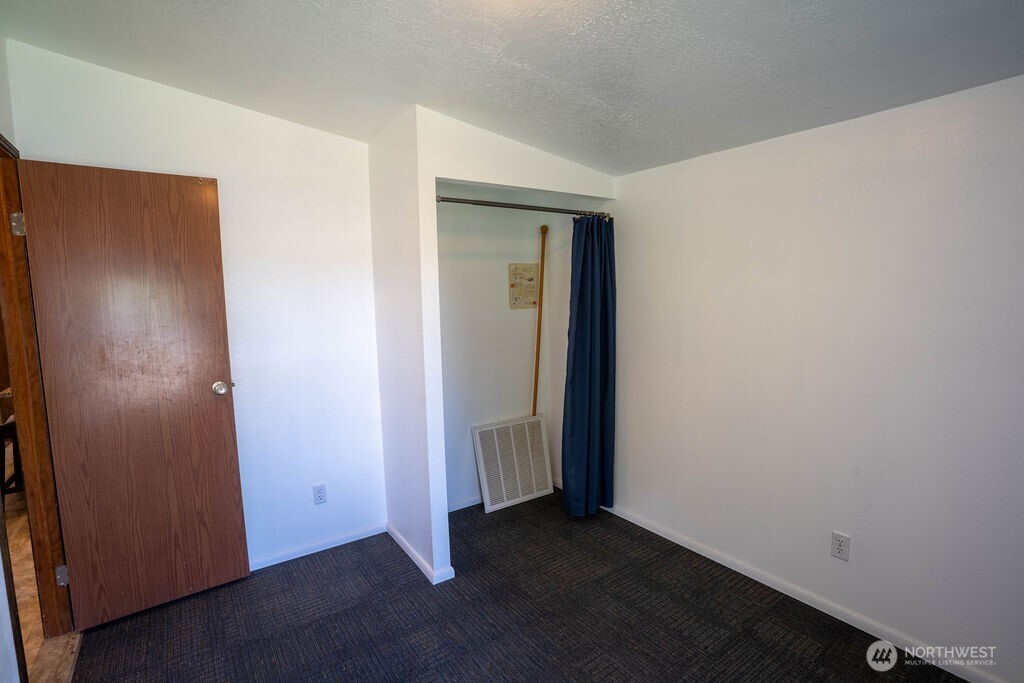 7826 Bouldercrest Road Northeast Moses Lake, WA 98837 - Photo 11 of 32 Gallery Image 11