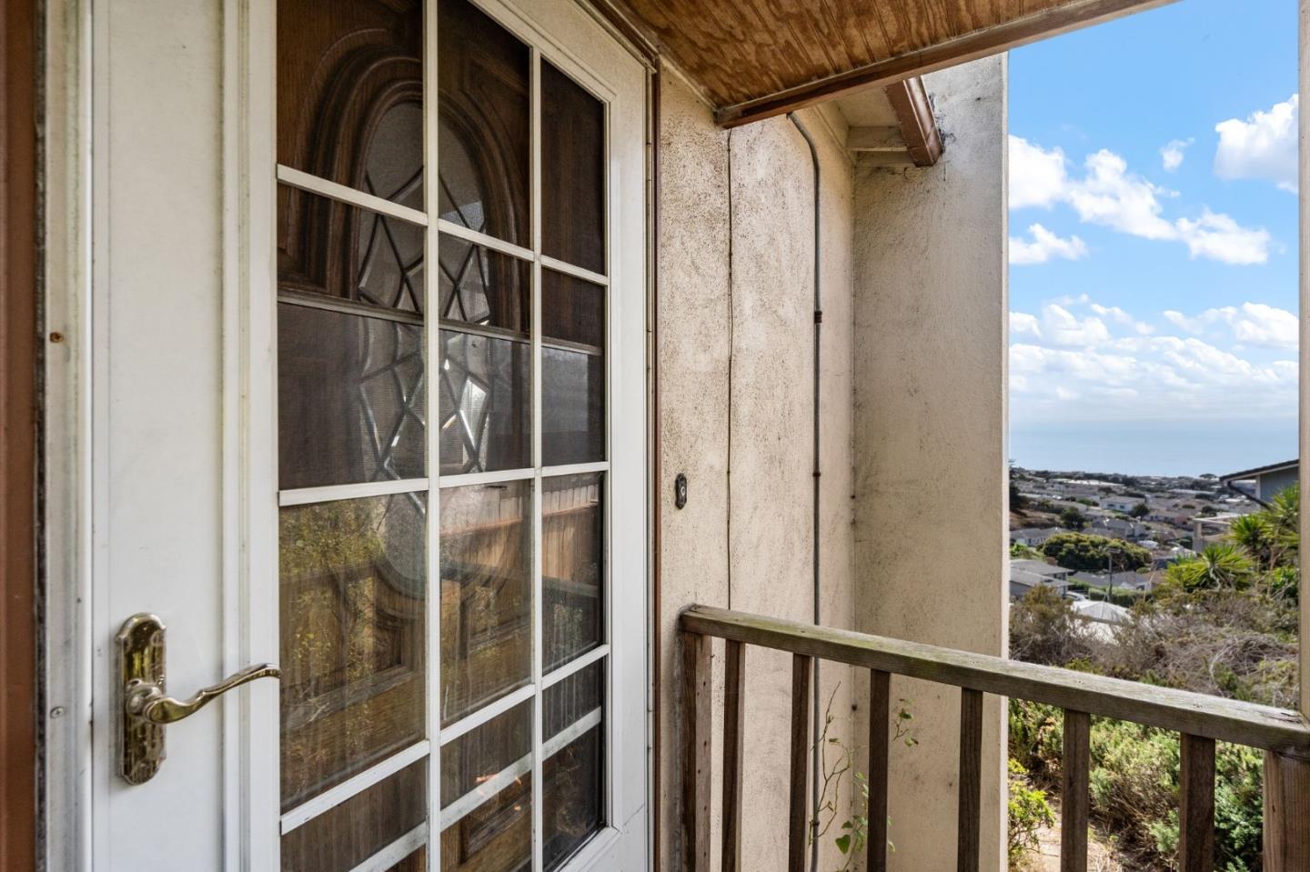 107 Hickey Boulevard Pacifica, CA 94044 - Photo 2 of 29