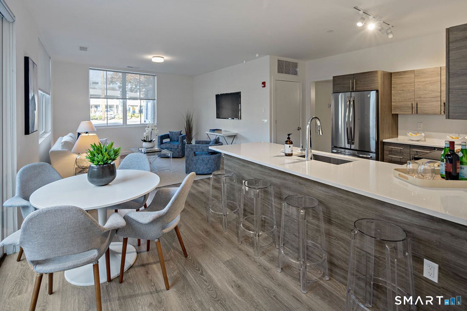 1675 Post Road Fairfield, CT 06824 - Photo 4 of 12
