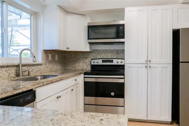 $4,500 | 8320 Southwest 39th Court, Davie, FL 33328