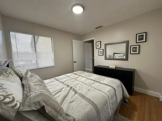 $4,500 | 8320 Southwest 39th Court, Davie, FL 33328