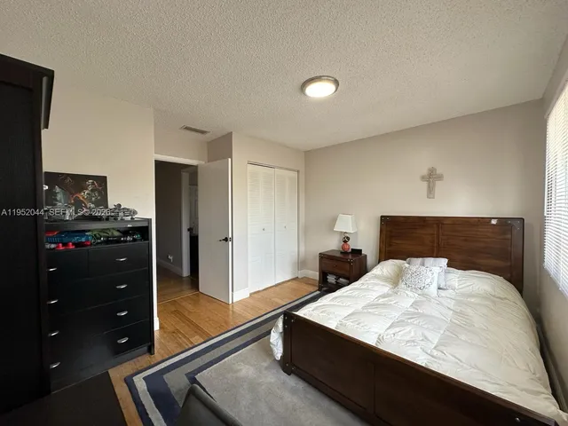 $4,500 | 8320 Southwest 39th Court, Davie, FL 33328