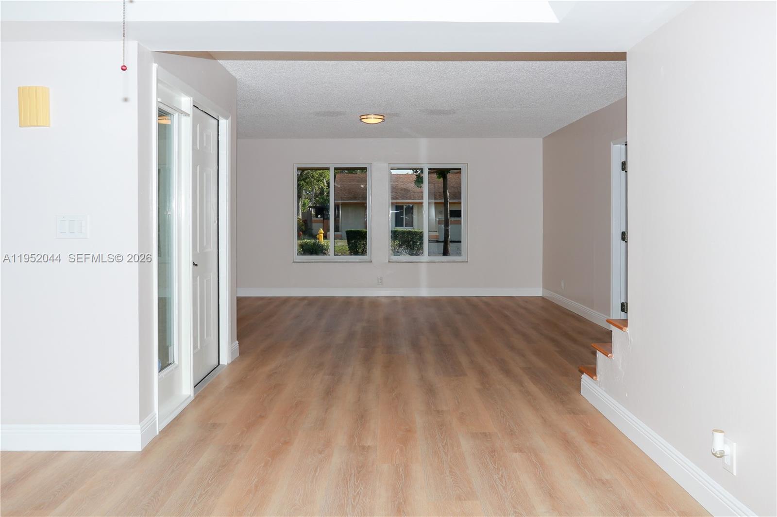 8320 Southwest 39th Court Davie, FL 33328 - Photo 9 of 51